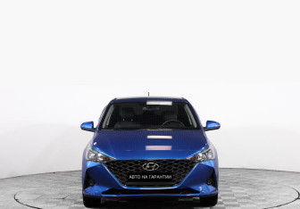 Подержанный автомобиль Hyundai Solaris Sedan 2020 года (2 фото)