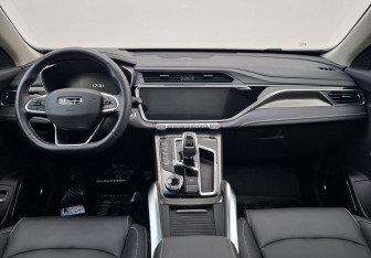 Подержанный автомобиль Geely Atlas Pro 2022 года (13 фото)