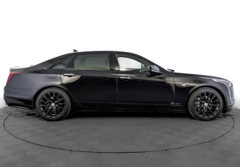 Подержанный автомобиль Cadillac CT6 2019 года (4 фото)