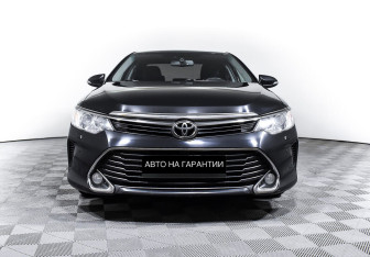Подержанный автомобиль Toyota Camry Sedan 2016 года (2 фото)