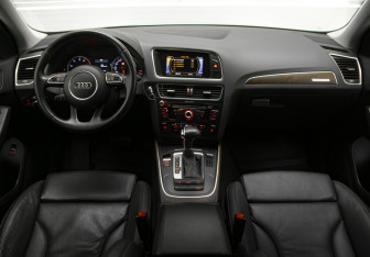 Подержанный автомобиль Audi Q5 2013 года (8 фото)