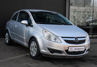 Подержанный автомобиль Opel Corsa 2007 года (3 фото)