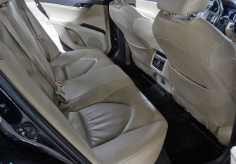 Подержанный автомобиль Toyota Camry Sedan 2020 года (12 фото)