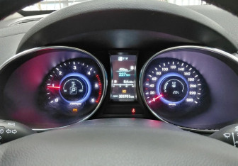 Подержанный автомобиль Hyundai Santa Fe 2014 года (14 фото)