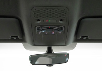 Подержанный автомобиль Audi A3 Sedan 2017 года (27 фото)