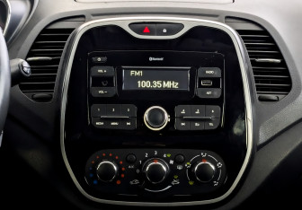 Подержанный автомобиль Renault Kaptur 2019 года (15 фото)