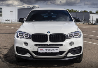 Подержанный автомобиль BMW X6 2017 года (2 фото)