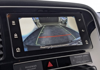 Подержанный автомобиль Mitsubishi Outlander 2019 года (26 фото)
