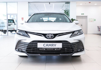 Новый Toyota Camry Sedan 2025 (8 фото)