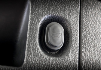 Подержанный автомобиль Cadillac Escalade Suv 2020 года (26 фото)