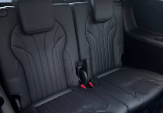 Подержанный автомобиль Chery Tiggo 9 2024 года (12 фото)