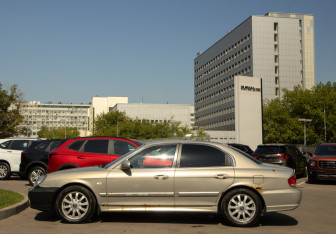 Подержанный автомобиль Hyundai Sonata 2007 года (6 фото)