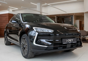 Новый Evolute i-JET 2025 (4 фото)