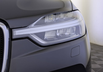 Подержанный автомобиль Volvo XC60 2018 года (11 фото)