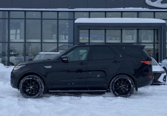 Подержанный автомобиль Land Rover Discovery 2017 года (8 фото)
