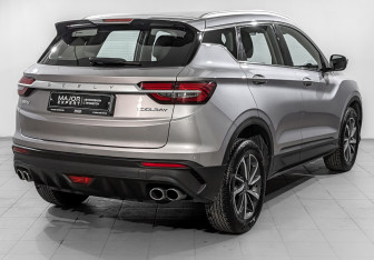 Подержанный автомобиль Geely Coolray 2022 года (5 фото)