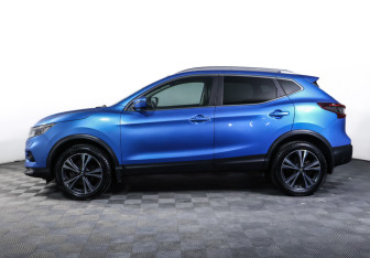 Подержанный автомобиль Nissan Qashqai 2020 года (8 фото)