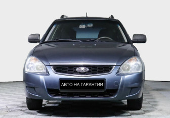 Подержанный автомобиль LADA (ВАЗ) Priora Wagon 2015 года (2 фото)