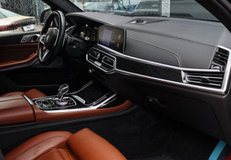 Подержанный автомобиль BMW X7 2020 года (14 фото)