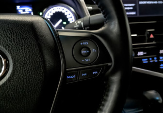 Подержанный автомобиль Toyota Camry Sedan 2021 года (28 фото)