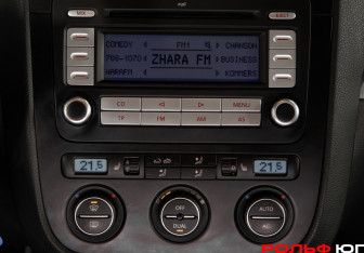 Подержанный автомобиль Volkswagen Jetta Sedan 2008 года (13 фото)