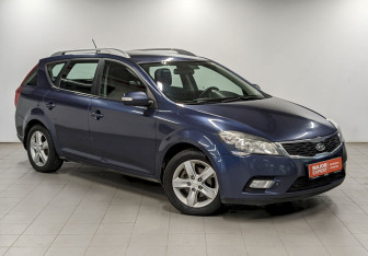 Подержанный автомобиль Kia Ceed Wagon 2011 года (3 фото)