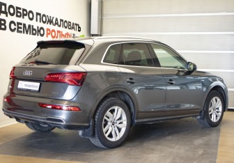 Подержанный автомобиль Audi Q5 2020 года (4 фото)
