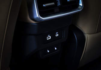 Подержанный автомобиль Jetour T2 2024 года (12 фото)