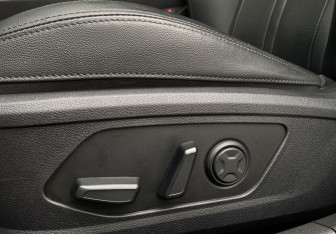 Подержанный автомобиль Kia K5 2024 года (26 фото)