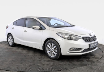 Подержанный автомобиль Kia Cerato Sedan 2015 года (3 фото)