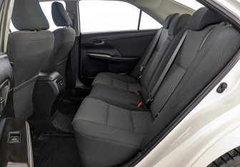 Подержанный автомобиль Toyota Camry Sedan 2015 года (18 фото)