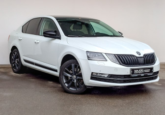 Подержанный автомобиль Skoda Octavia Liftback 2017 года (3 фото)