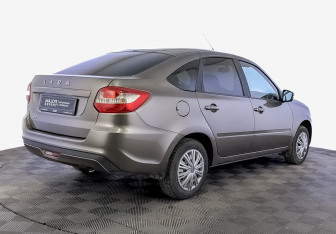Подержанный автомобиль LADA (ВАЗ) Granta Liftback 2024 года (5 фото)
