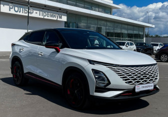 Подержанный автомобиль Omoda C5 2023 года (3 фото)