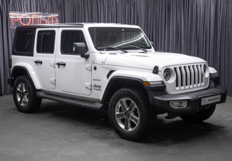 Подержанный автомобиль Jeep Wrangler 2020 года (3 фото)
