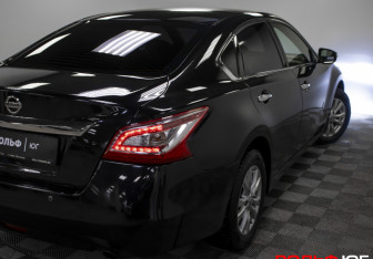 Подержанный автомобиль Nissan Teana 2014 года (22 фото)
