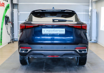 Подержанный автомобиль Omoda C5 2023 года (5 фото)