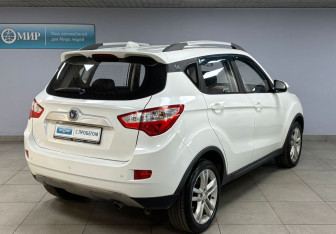 Подержанный автомобиль Changan CS35 2016 года (5 фото)
