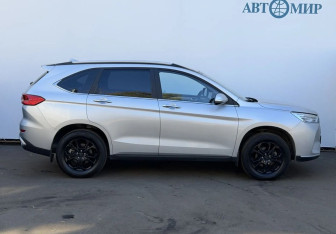 Подержанный автомобиль Haval M6 2023 года (4 фото)