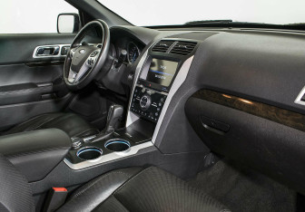 Подержанный автомобиль Ford Explorer 2012 года (10 фото)