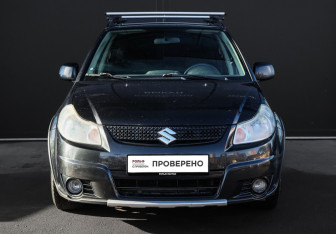 Подержанный автомобиль Suzuki SX4 Hatchback 2010 года (2 фото)