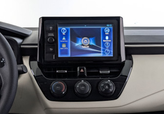 Подержанный автомобиль Toyota Corolla Sedan 2022 года (17 фото)