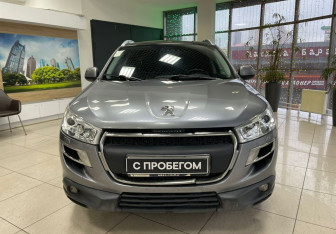 Подержанный автомобиль Peugeot 4008 2012 года (2 фото)