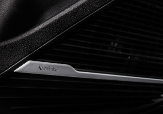 Подержанный автомобиль Geely Preface 2024 года (16 фото)