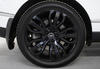 Подержанный автомобиль Land Rover Range Rover 2016 года (30 фото)