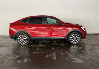 Подержанный автомобиль Renault Arkana 2020 года (7 фото)