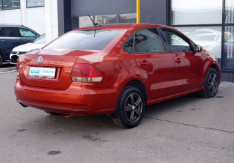 Подержанный автомобиль Volkswagen Polo Sedan 2018 года (5 фото)