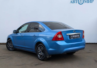 Подержанный автомобиль Ford Focus Sedan 2008 года (6 фото)