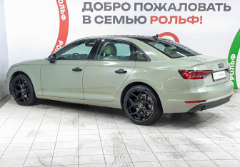 Подержанный автомобиль Audi A4 Sedan 2017 года (6 фото)