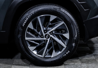 Подержанный автомобиль Hyundai Tucson 2021 года (15 фото)